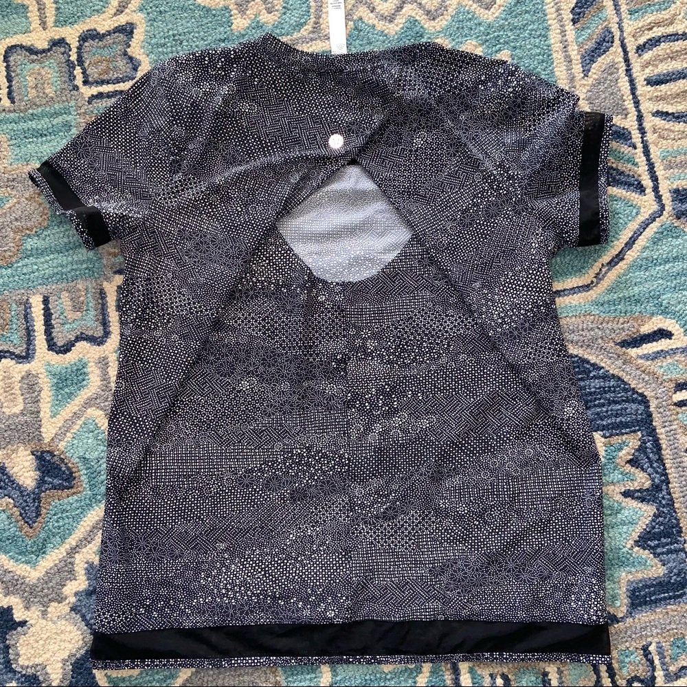 Lululemon top - Picture 7 of 7